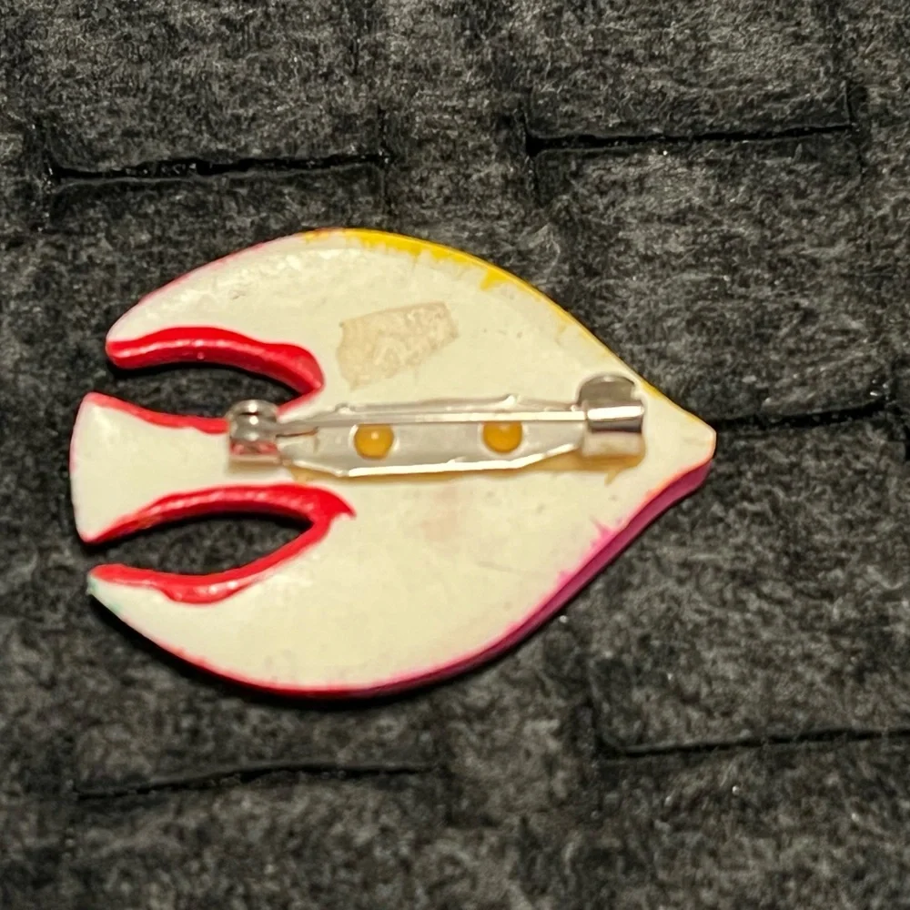 Colorful Pink, Yellow & Green Fish brooch - Decorative Aquarium Accent